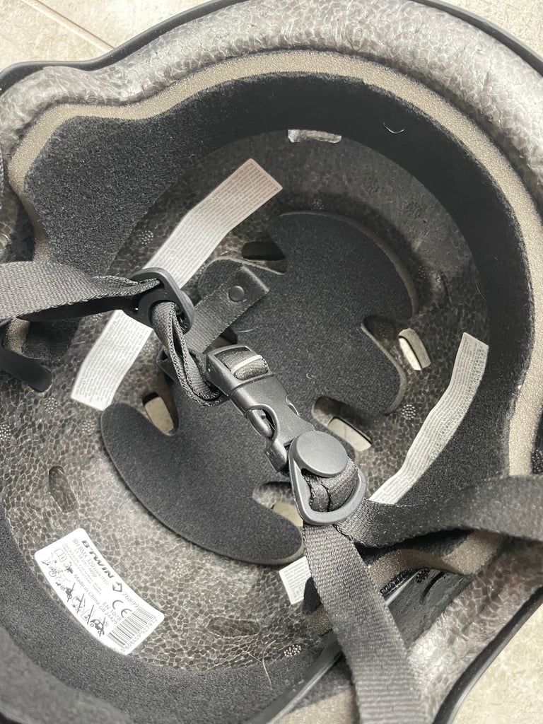 Sports helmet
