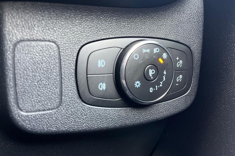 2023 Ford Puma 1.0 EcoBoost Hybrid mHEV ST-Line 5dr ** Sync 3 - Bluetooth / USB Connection Hatchb...