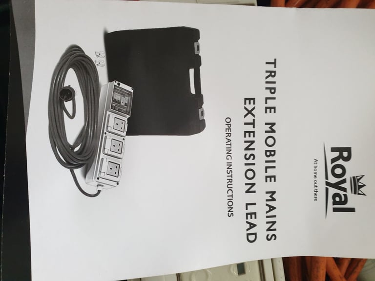 Royal - Triple Mobile Mains