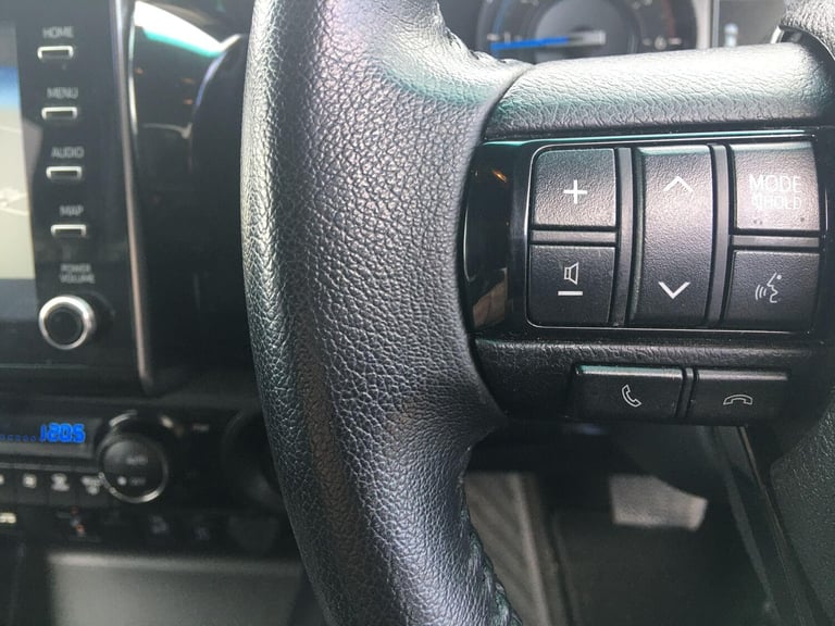 2023 Toyota Hilux 2.8 D-4D Invincible X Pickup Double Cab 4dr Diesel Auto 4WD Euro 6 (s/s) (2 Die...