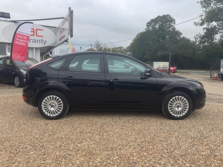 2011 Ford Focus 1.6 TDCi Titanium 5dr [110] [DPF] HATCHBACK DIESEL Manual