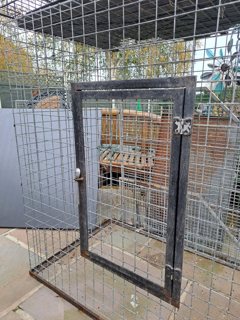 Two large outdoor/indoorcages