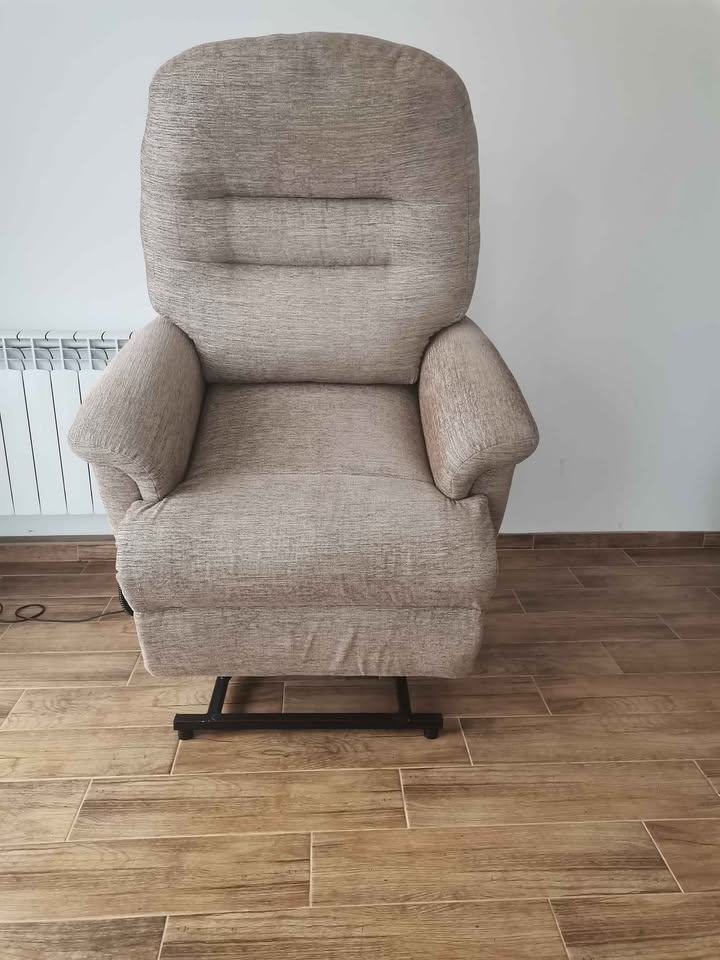 image for CAN DELIVER - SHERBORNE KESWICK PETITE DUAL MOTOR RISER RECLINER CHAIR IN VERY GOOD CONDITION     