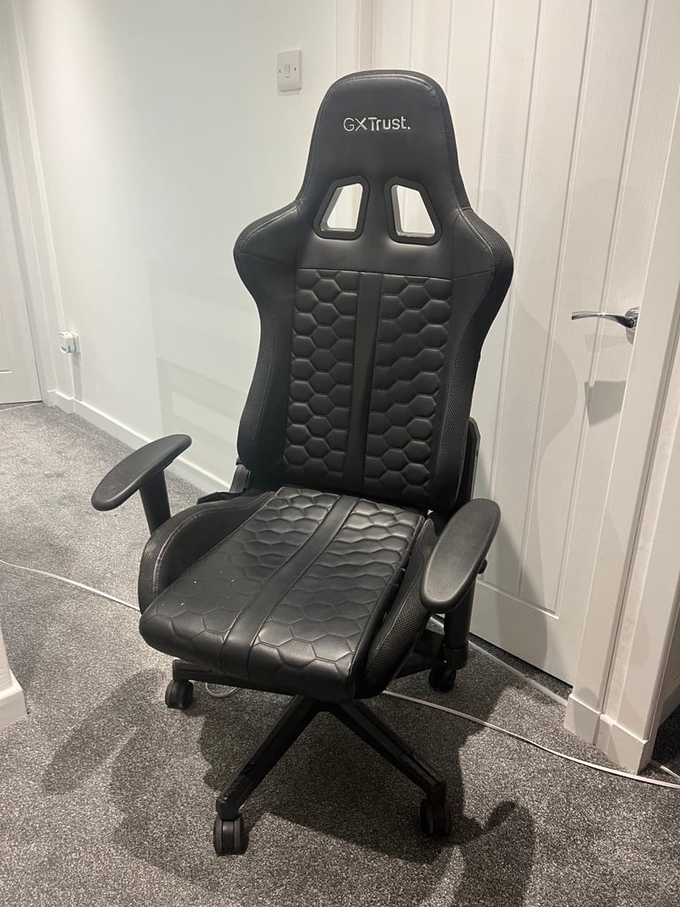 Gaming chair