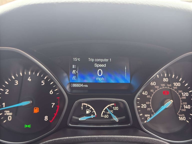 2015 Ford Focus 1.0 EcoBoost 125 Titanium 5dr HATCHBACK PETROL Manual
