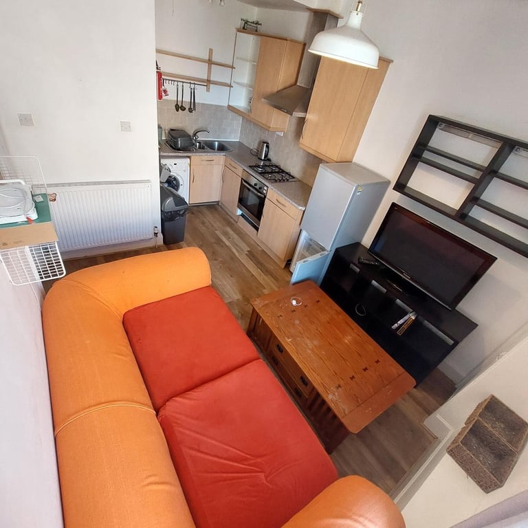 1 bed fully furnished flat in Cathcart Glasgow