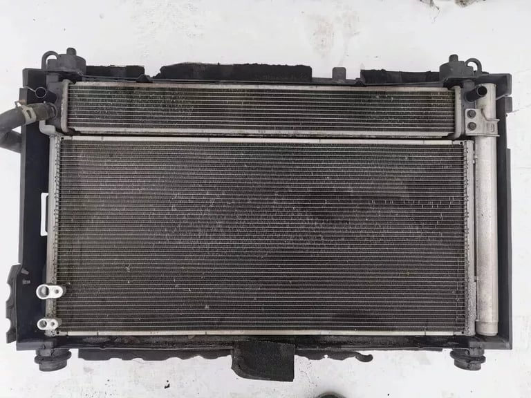 TOYOTA PRIUS 2009 - 2015 HYBRID COMPLETE RADIATOR PACK