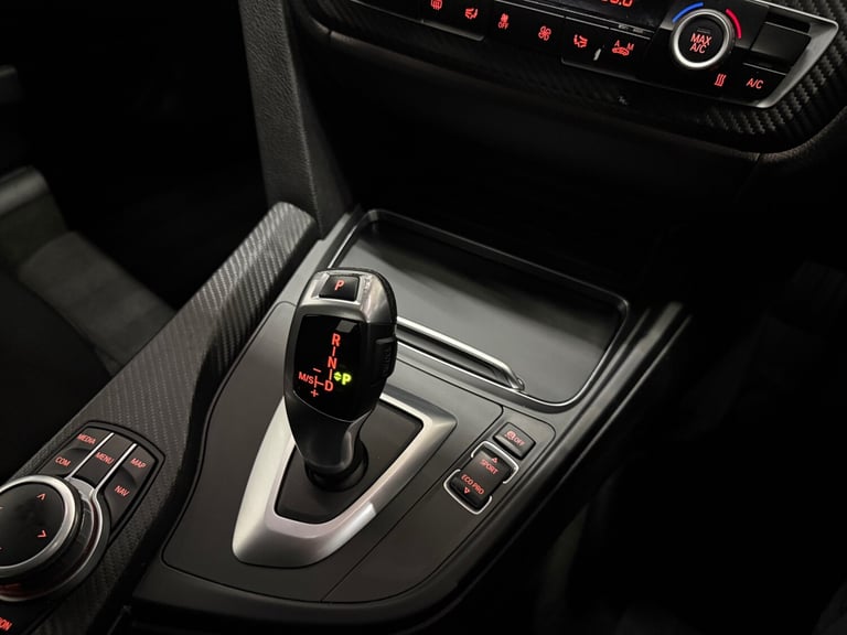 2018 68 BMW 318i 1.5 SPORT PETROL AUTOMATIC 134BHP BLACK EURO 6