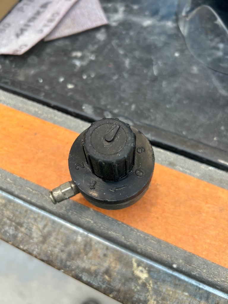 Gas regulator 