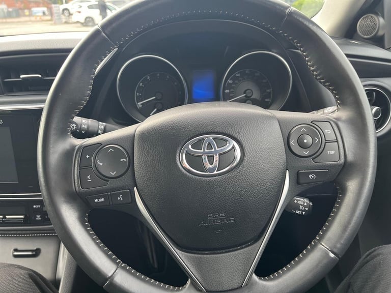 2016 Toyota Auris 1.2T Business Edition 5dr ESTATE PETROL Manual