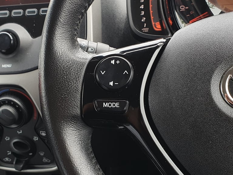 2017 Toyota AYGO 1.0 VVT-i X-Play 5dr Hatchback Petrol Manual