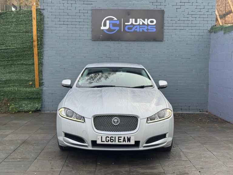 2011 Jaguar XF 2.2d Luxury 4dr Auto SALOON Diesel Automatic