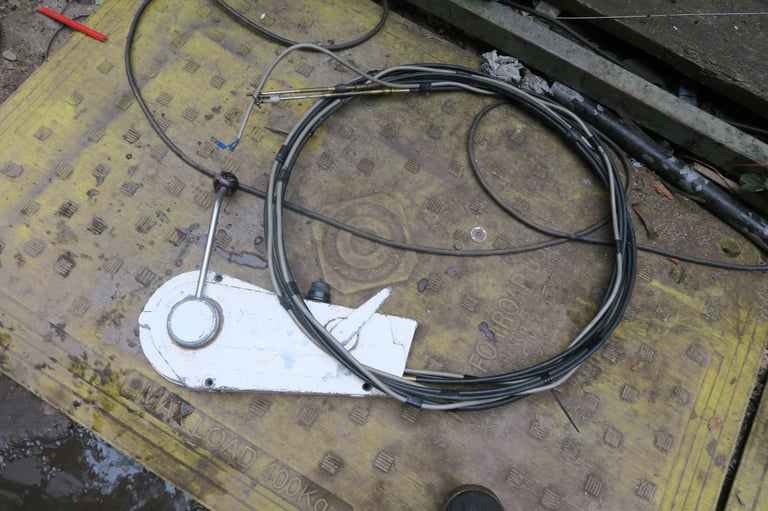 HONDA 10HP  4 STROKE LONG SHAFT WITH REMOTES 