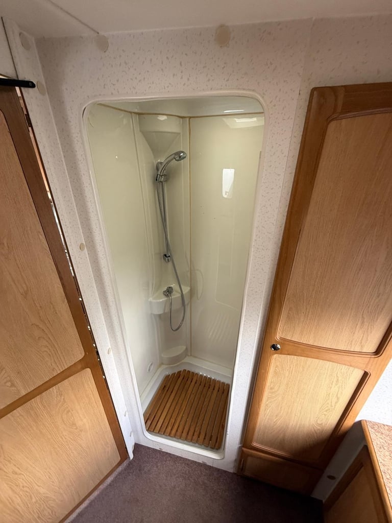 Elddis Odyssey 482 Full Rear Bathroom