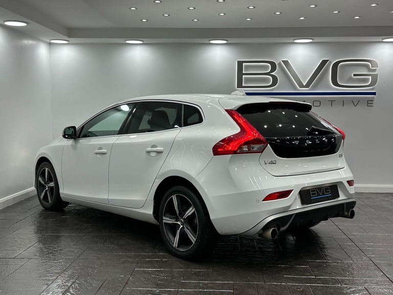 2017 Volvo V40 2.0 D2 R-Design Nav Plus Auto Euro 6 (s/s) 5dr HATCHBACK Diesel Automatic