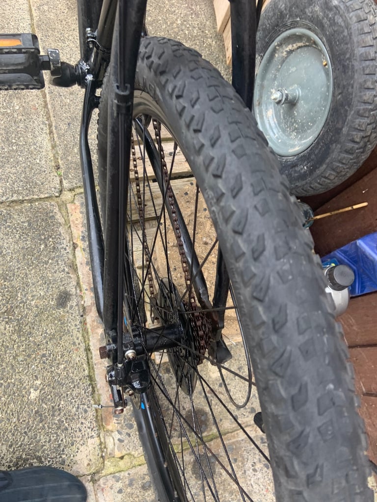 AMANCO 21 speed hybrid mountain bike 