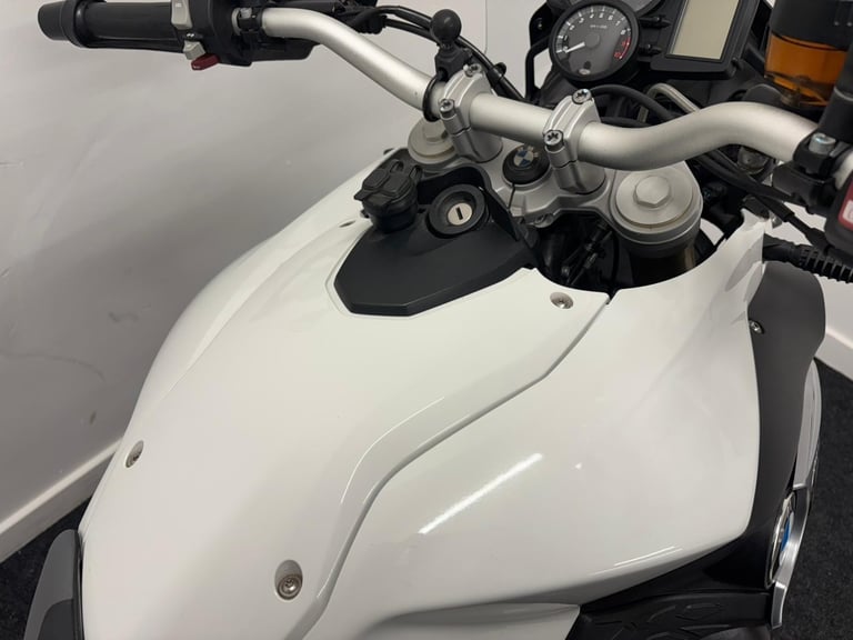 BMW F800GS  ** LOW MILES - HEATED GRIPS - LONG MOT ** 