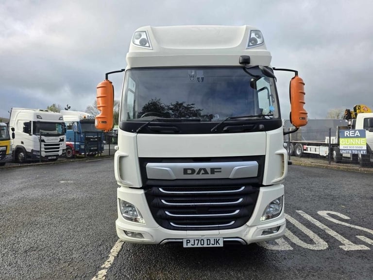 2020 Daf CF370 high sleepercab 4x2 with 25.5ft grp box