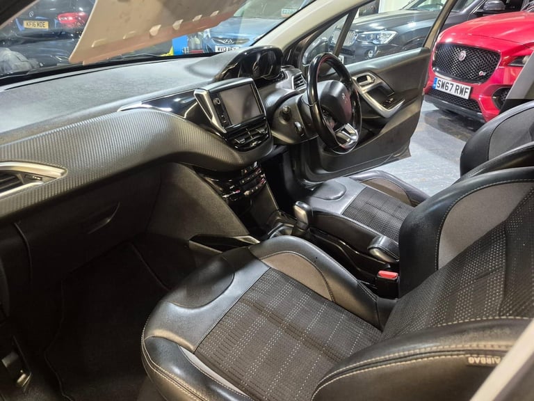 2016 Peugeot 2008 1.2 PureTech Allure Euro 6 5dr HATCHBACK Petrol Manual