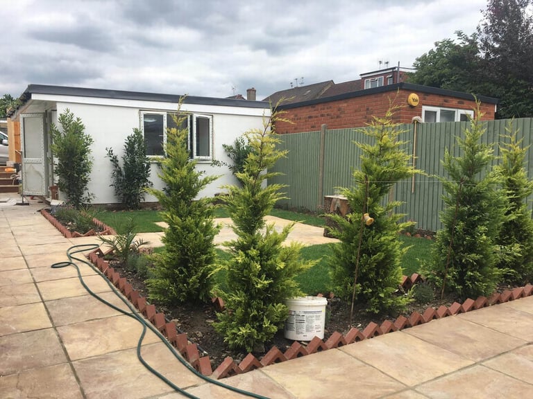 4 Bedroom Flat to rent in Neasden