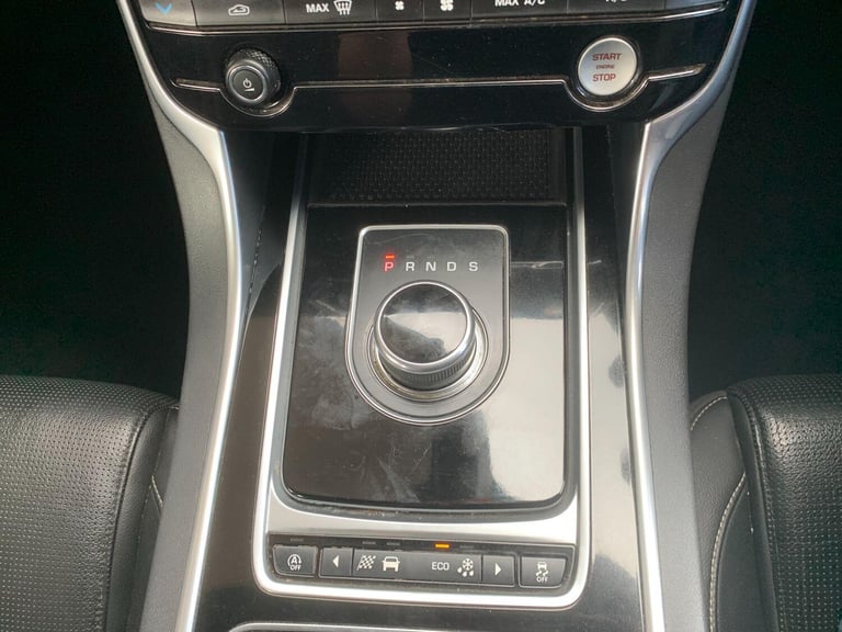 2017 Jaguar XE 2.0d R-Sport Auto Euro 6 (s/s) 4dr SALOON Diesel Automatic
