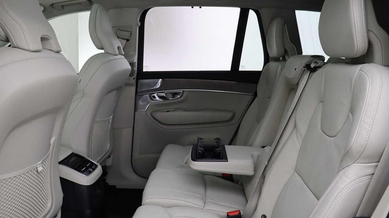 2025 Volvo XC90 T8 AWD PHEV Ultra Dark (Blond, Sunroof, Bowers &amp; Wilkins, 360 Camera) ESTATE ...