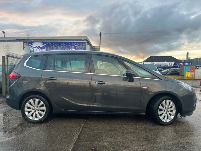 2015 Vauxhall Zafira 1.4T Tech Line 5dr MPV PETROL Manual