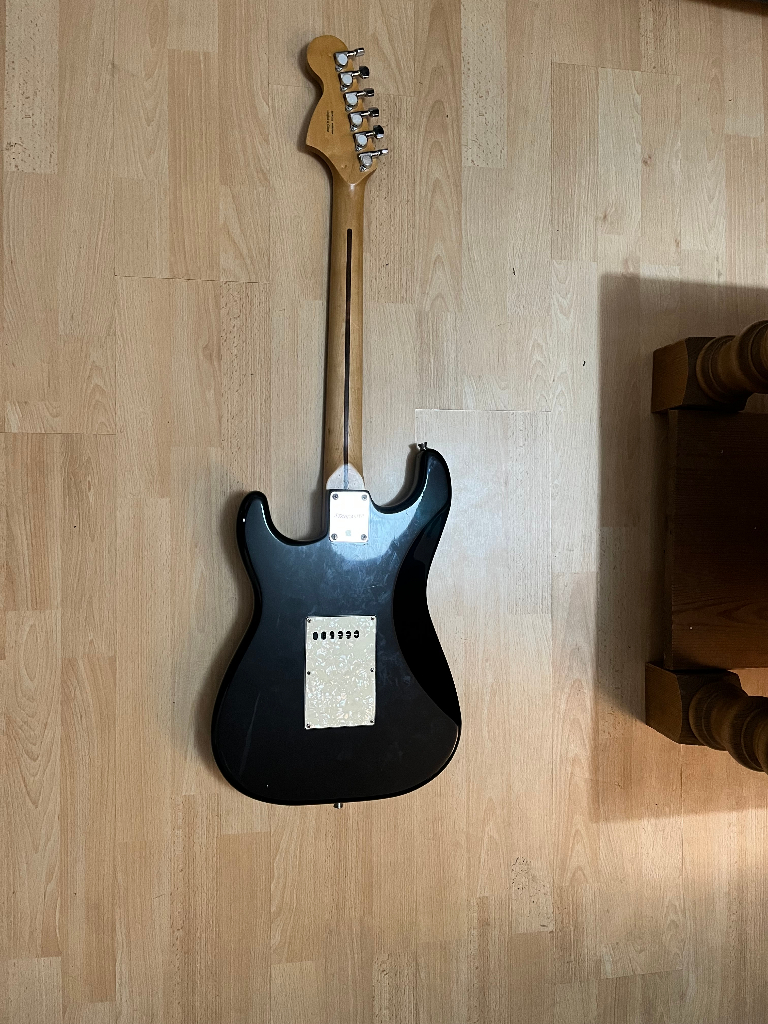 Starcaster by Fender electric guitar BLACK/SPARKLE