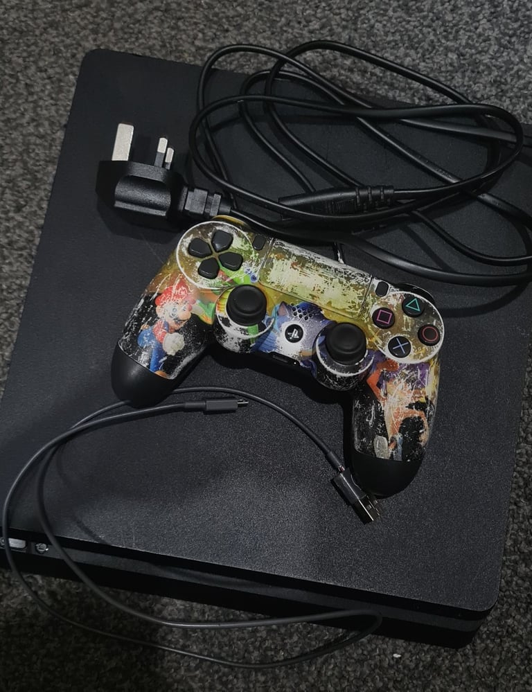 PS4 Slim 500GB - 1 Controller + Cables
