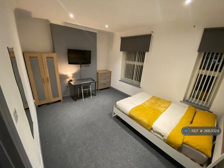 4 bedroom house in Burscough Street, Ormskirk, L39 (4 bed) (#2683024)