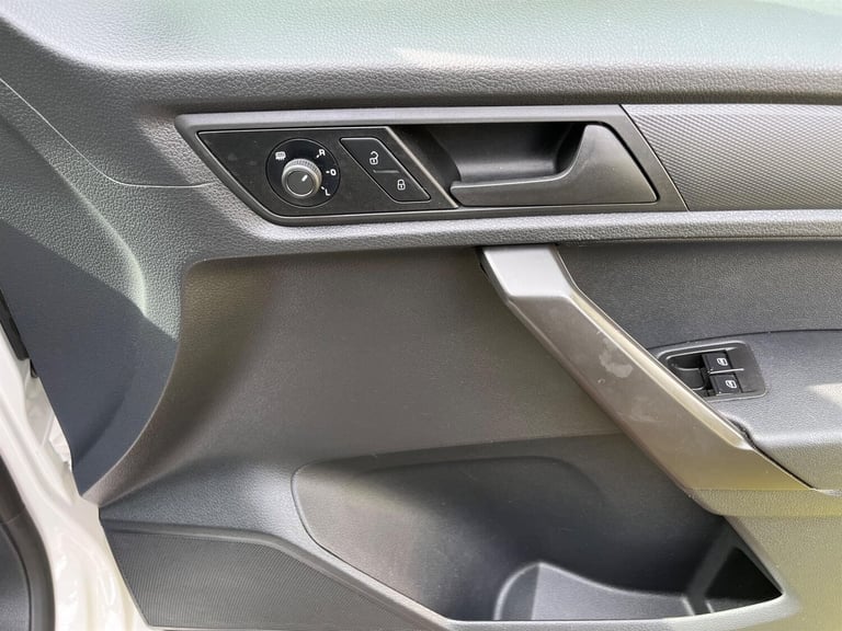 2019 Volkswagen Caddy Maxi 2.0 TDI 102PS Kombi Van WINDOW VAN Diesel Manual