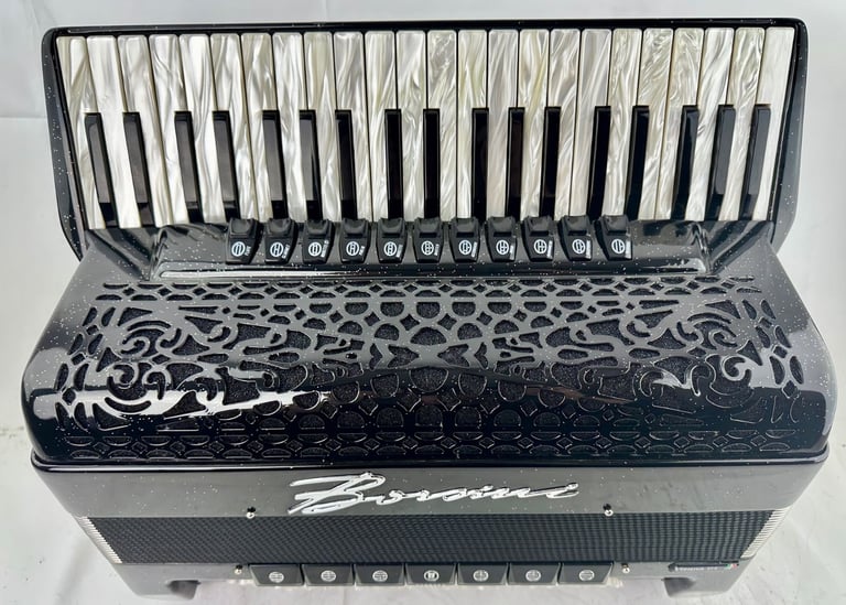 Borsini Vienna 414 Musette - 4 Voice Top Quality Italian Piano Accordion