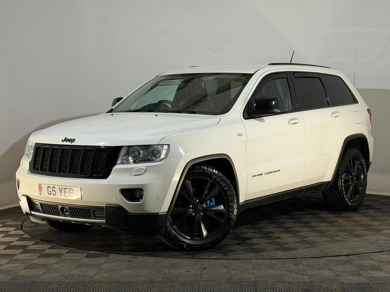 WHITE 2013 JEEP GRAND CHEROKEE S LIMITED CRD 3.0 DIESEL V6 AUTOMATIC 4WD 4X4 SUV