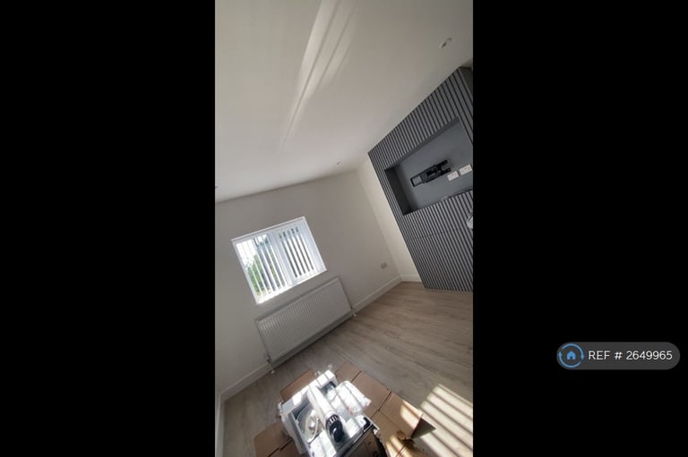 2 bedroom flat in High Street, Wrekenton, Gateshead, NE9 (2 bed) (#2649965)