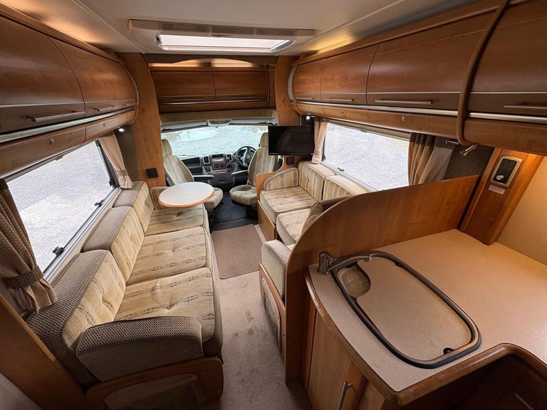 Autotrail Chieftain 2007 Twin Axle 4 Berth 4 Belt Motorhome For Sale 