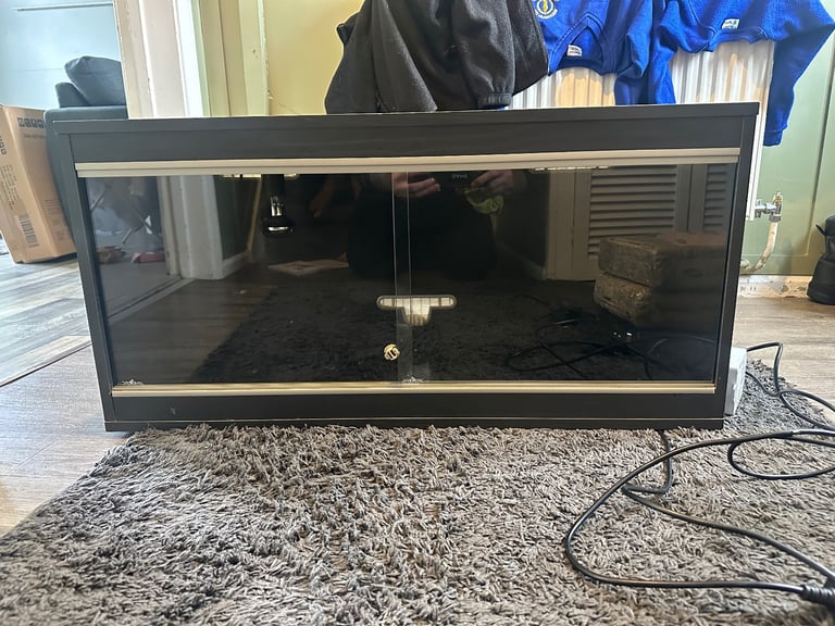 Vivarium with heat lamp (needs a new bulb) and thermostat 