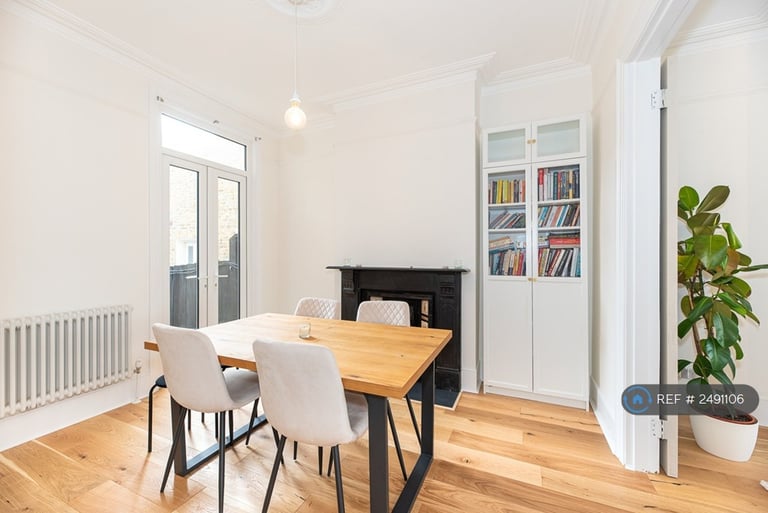 3 bedroom house in Medusa Road, London, SE6 (3 bed) (#2491106)