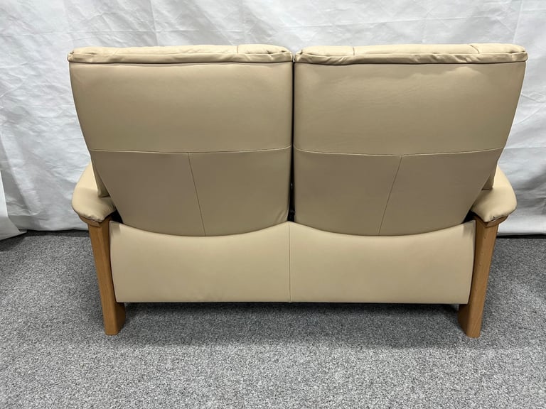 Ekornes Stressless Buckingham leather recliner sofas U.K. delivery available 
