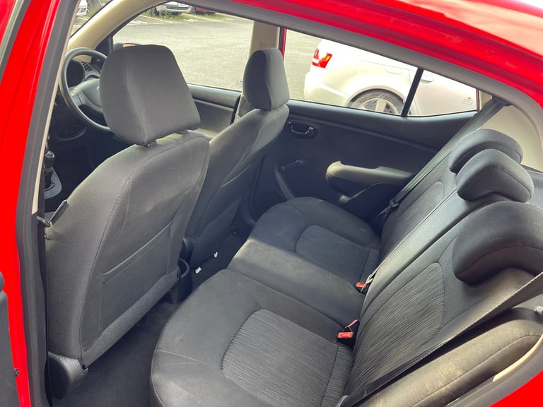 Hyundai I10 5dr Hatchback 1.2 classic with low mileage, 9 months MOT for sale!!!