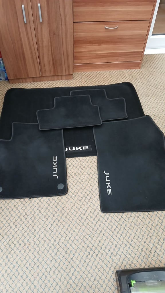 Spacesaver new for 2021 nissan juke tekna plus also genuine mats vgc