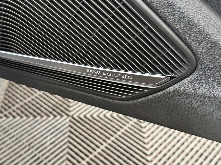 AUDI A4 2.0 TFSI S-LINE AUTOMATIC SALOON 2015 [65-PLATE]