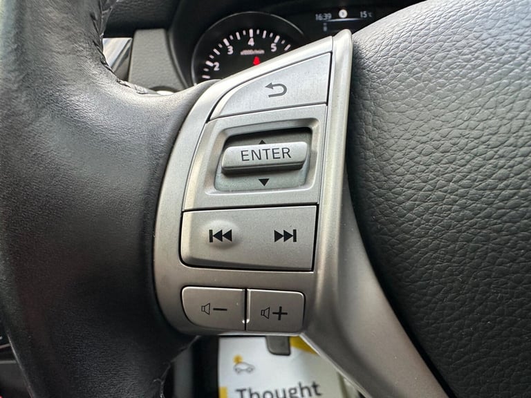 2017 Nissan Qashqai 1.2 DIG-T N-Connecta XTRON 2WD Euro 6 (s/s) 5dr HATCHBACK Petrol Automatic