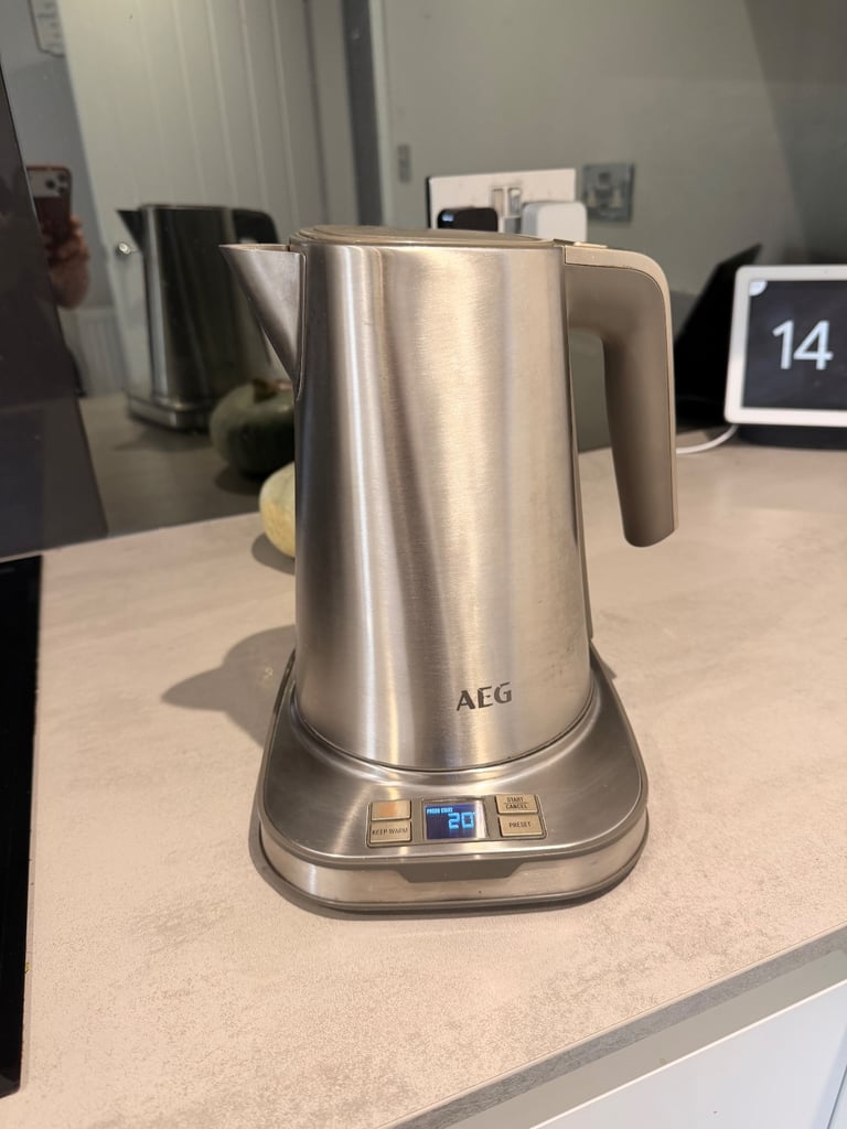 image for AEG Digital cordless kettle with presets 