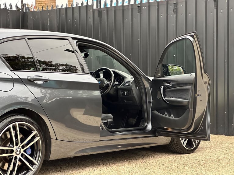 2017 BMW 1 Series 118i [1.5] M Sport Shadow Ed 5dr Step Auto HATCHBACK PETROL Automatic