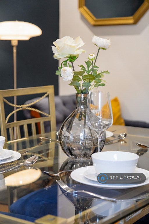2 bedroom house in Clewer Fields, Windsor, SL4 (2 bed) (#2576431)