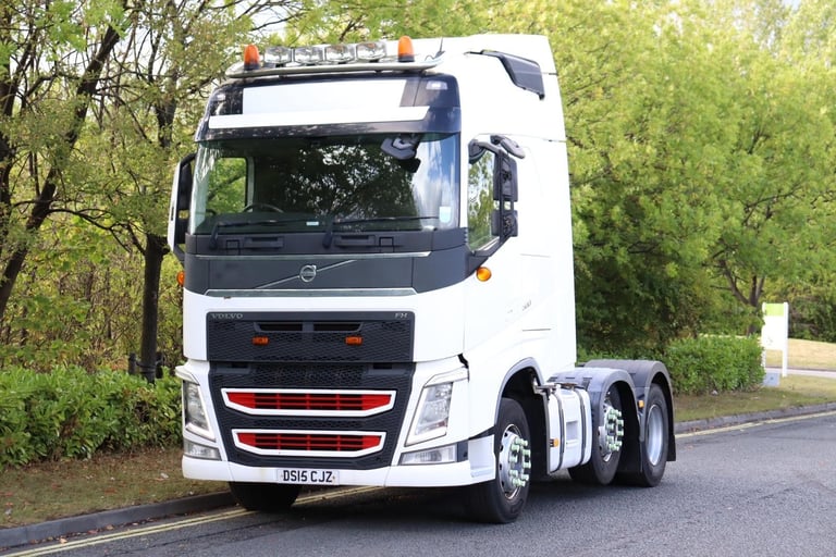 VOLVO FH 500 6X2 GLOBETROTTER MIDLIFT TRACTOR (2015)