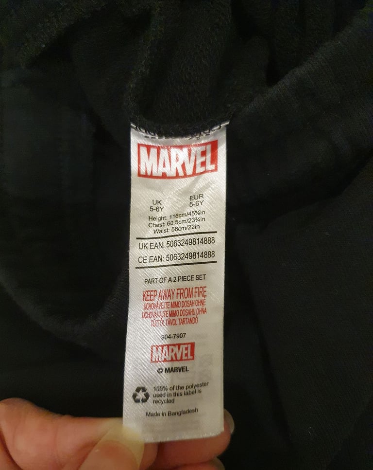 MARVEL Tesco Boys Black Sweat Shorts 5-6 years