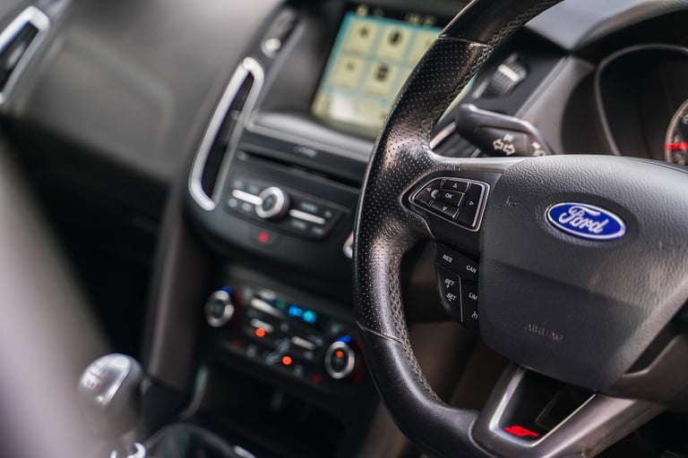 2018 Ford Focus 2.0T EcoBoost ST-3 Euro 6 (s/s) 5dr HATCHBACK Petrol Manual