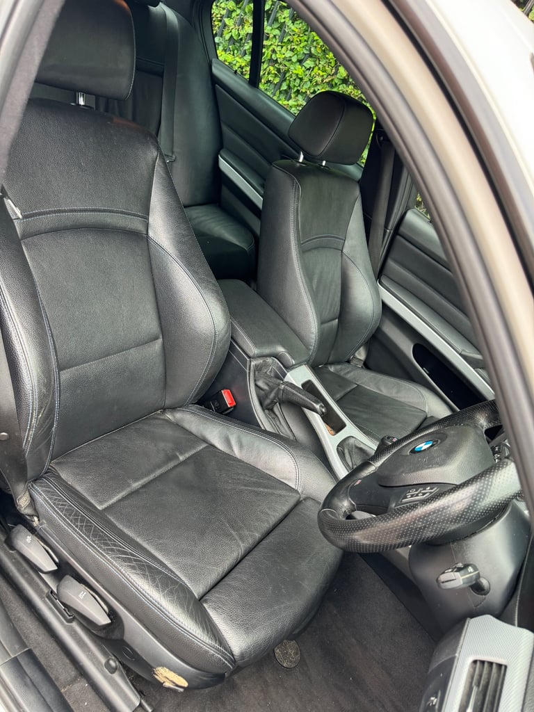 BMW, 3 SERIES, Saloon, 2011, Manual, 1995 (cc), 4 doors