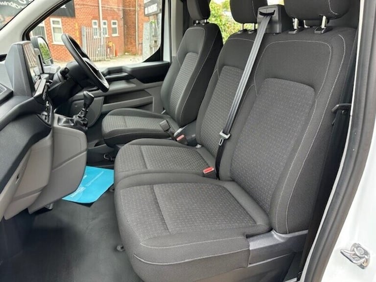 2025 Ford Transit Custom T320 2.0TDCi TREND DCIV 6 Seat SWB L1 110PS Combi Van Diesel Manual